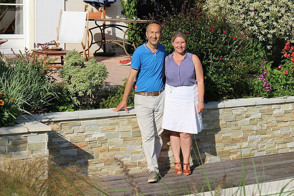 Logis Du Lievre D'Or Bed & Breakfast Монбазон Екстериор снимка